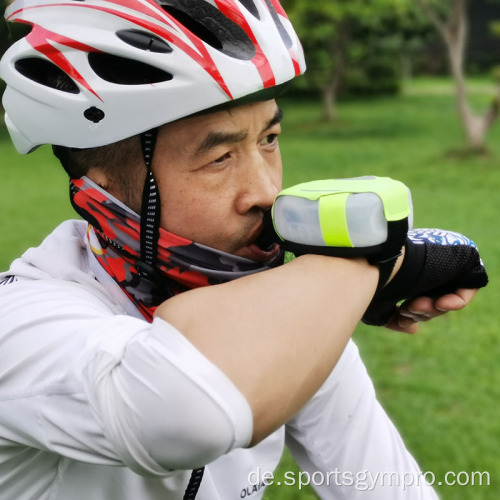 Armband mit Wasserflasche befreit/joggen